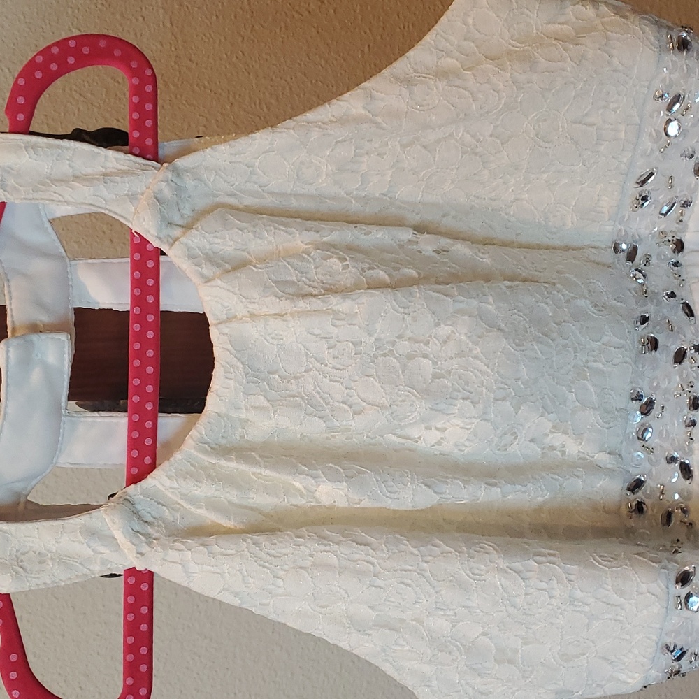 White Formal or Flowergirl Dress - Picture 3 of 8